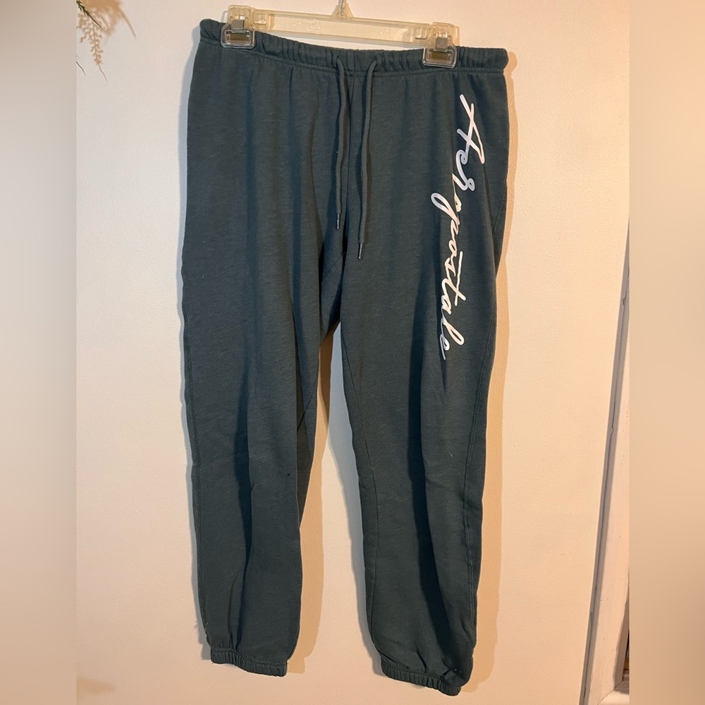 Aeropostale Large Green Joggers